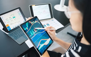 Which Key Economic, Social, and Regulatory Factors Are Driving Current Trends in Wyoming's Local Property Markets?